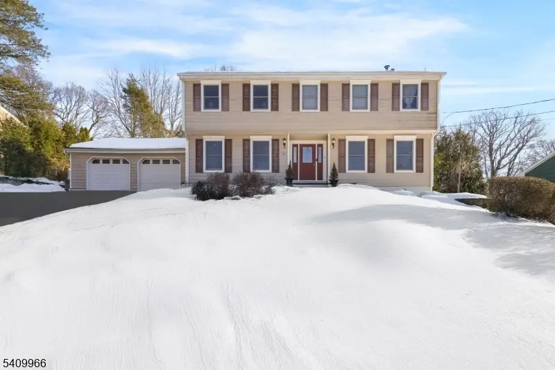 10 Stuart Ct, Pine Brook, NJ 07058 - #3