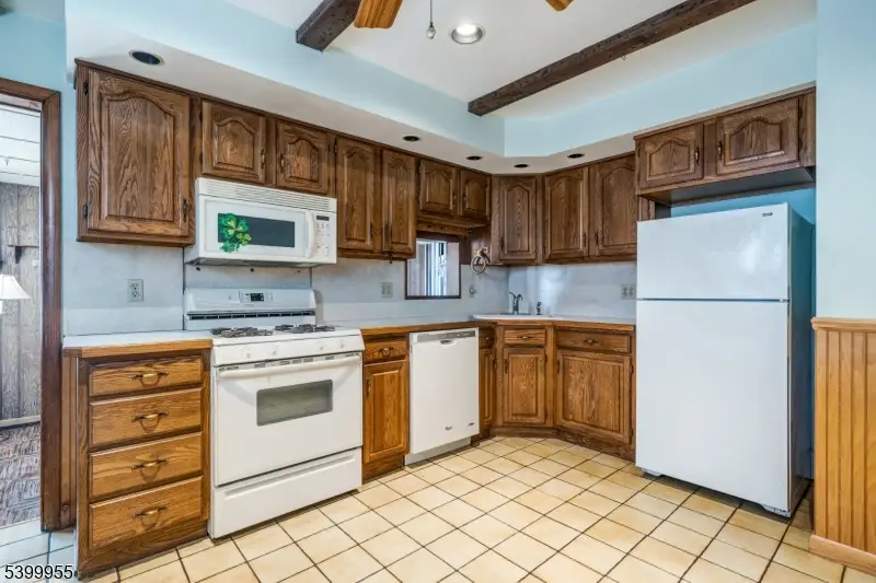 45 Lexington Blvd, Clark, NJ 07066 - #3