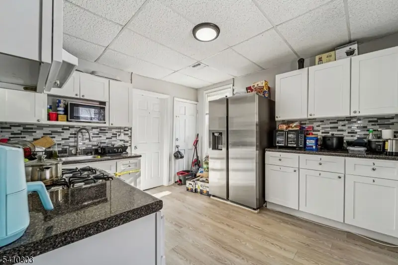 37 Hillman St, Paterson, NJ 07522 - #1