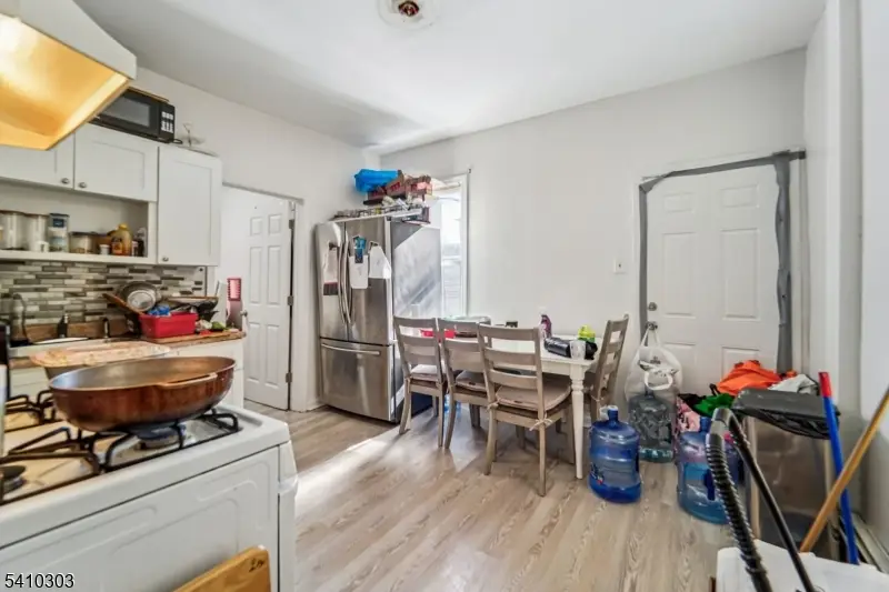 37 Hillman St, Paterson, NJ 07522 - #3