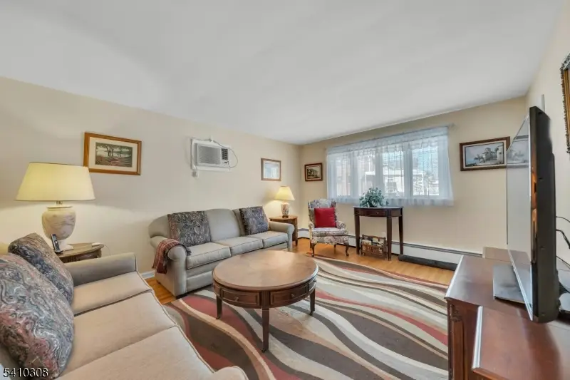 648 Milton Ave, Lyndhurst, NJ 07071 - #2