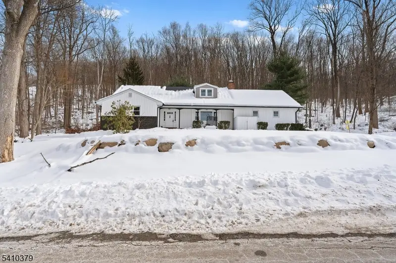 16 Mott Dr, Vernon Center, NJ 07462 - #1