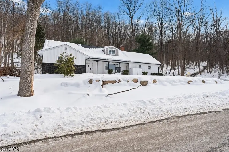 16 Mott Dr, Vernon Center, NJ 07462 - #2