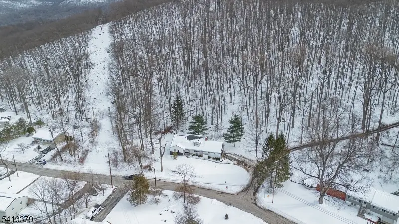 16 Mott Dr, Vernon Center, NJ 07462 - #3