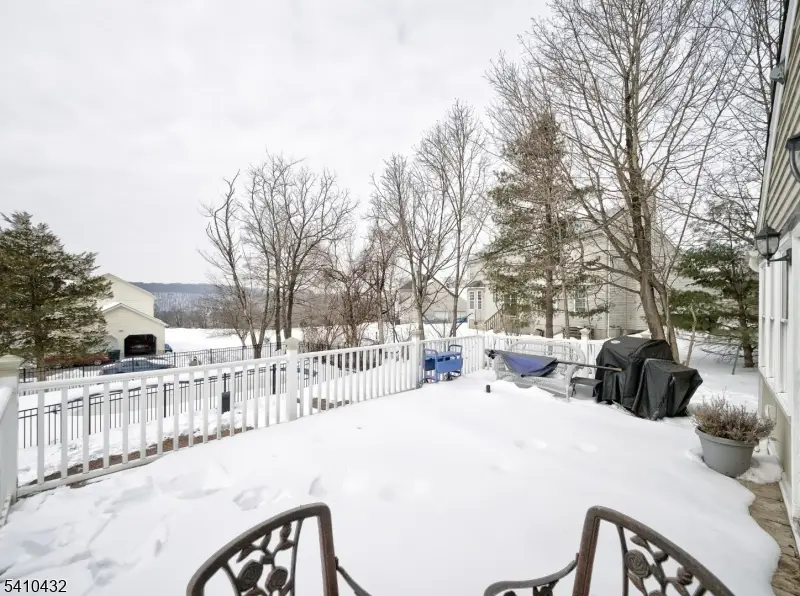 125 Hillcrest Dr, Milford, NJ 08848 - #3