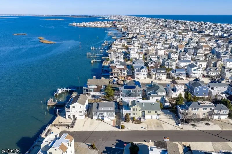 25 W Bayberry Dr, Long Beach Twp., NJ 08008 - #1