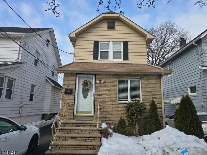 725 Schuyler Ave, Lyndhurst, NJ 07071 - #1