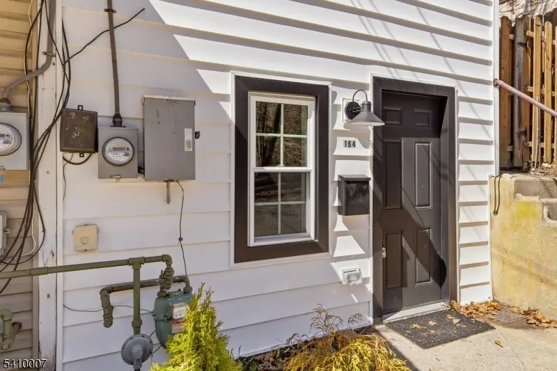 164 York St, Lambertville, NJ 08530 - #3