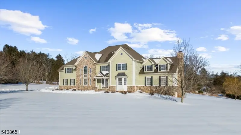 4 Steinbeck Ct, Alexandria, NJ 08848 - #1