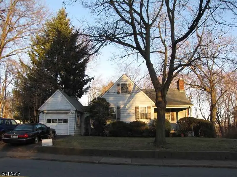 86 Ruckman Rd, Hillsdale, NJ 07642 - #1