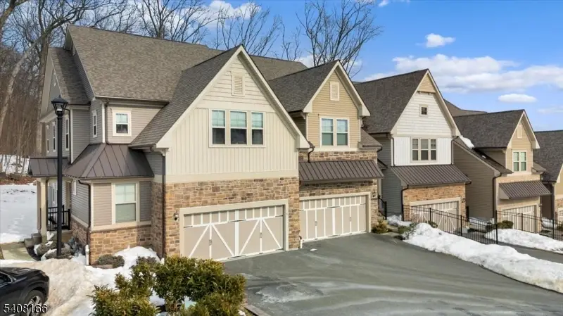 10 Albie Dr, Mountain Lakes, NJ 07046 - #3