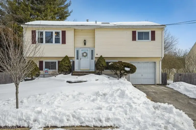 6 Herbert Ln, Hackettstown, NJ 07840 - #1