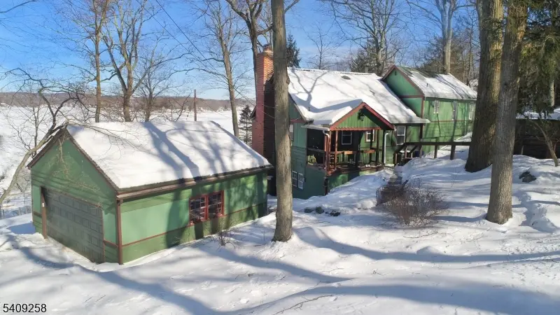 15 Pebble Beach Rd, Hopatcong, NJ 07843 - #1