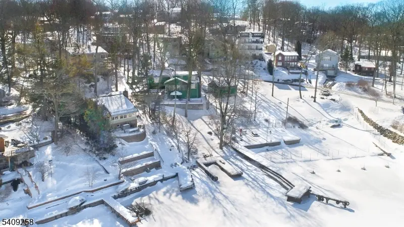 15 Pebble Beach Rd, Hopatcong, NJ 07843 - #2