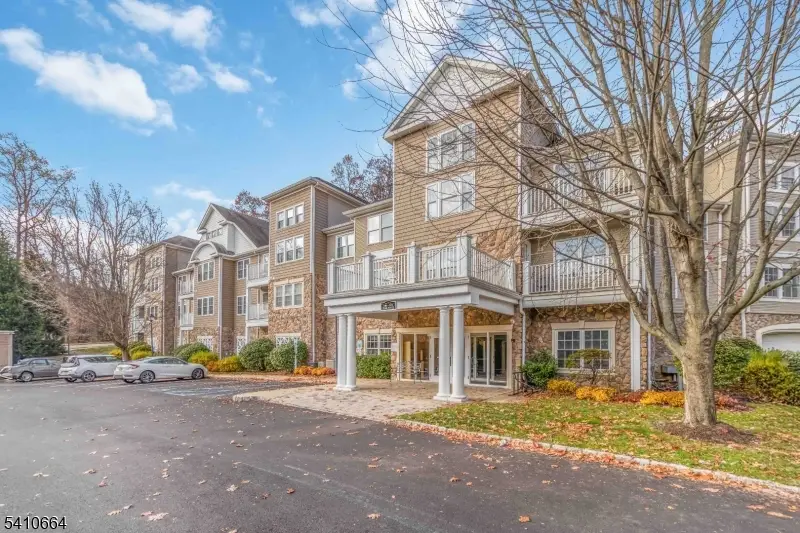 3104 Peer Pl, Denville, NJ 07934 - Image #3