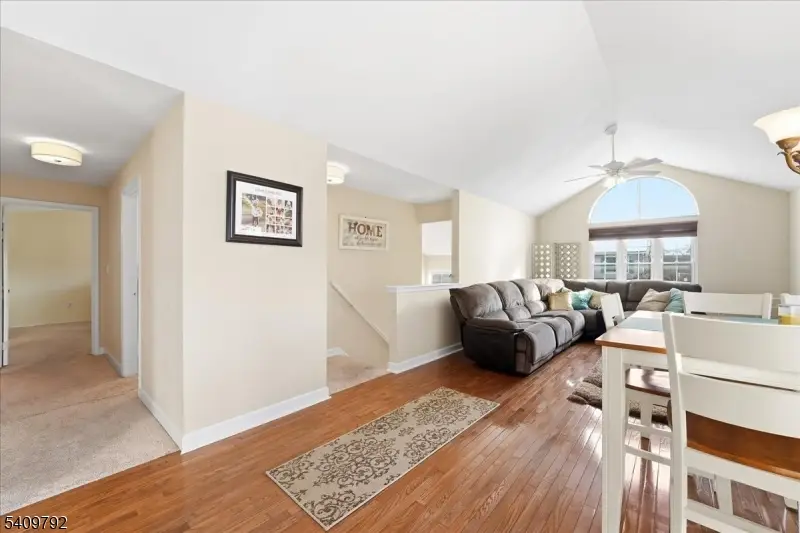 402 Porter Way, Bradley Gardens, NJ 08807 - #2