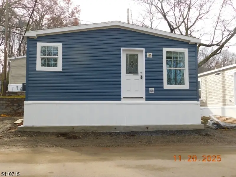 68 Back Street, Oxford, NJ 07863 - #1