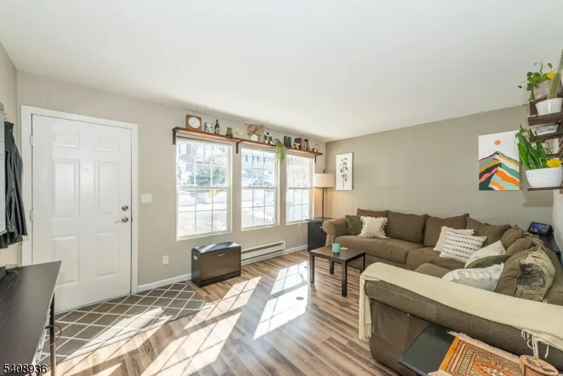 41 Ferris Ln, Oak Ridge, NJ 07438 - #3