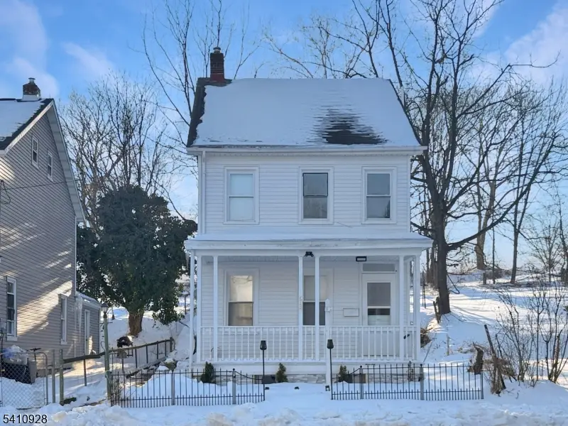 564 Warren St, Phillipsburg, NJ 08865 - #2