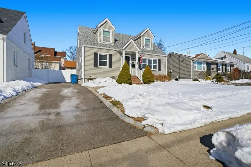 66 Lincoln Blvd, Clark, NJ 07066 - #2