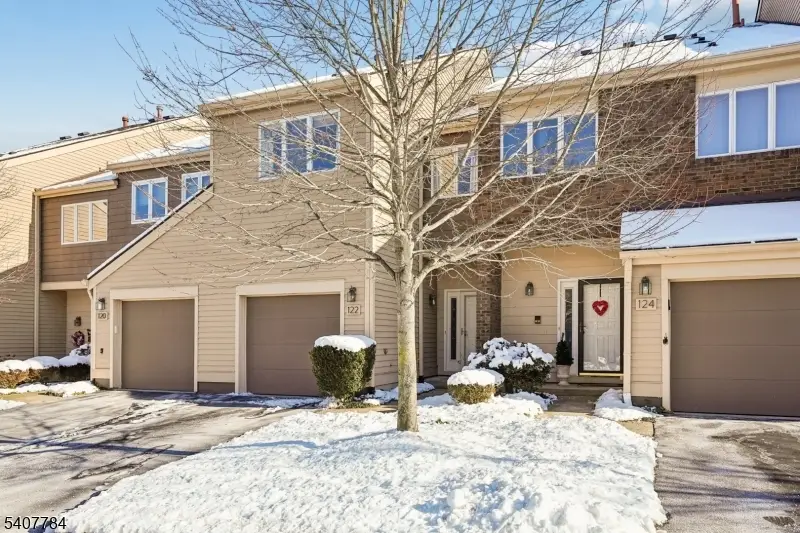 122 Hempstead Ct, Madison, NJ 07940 - #1