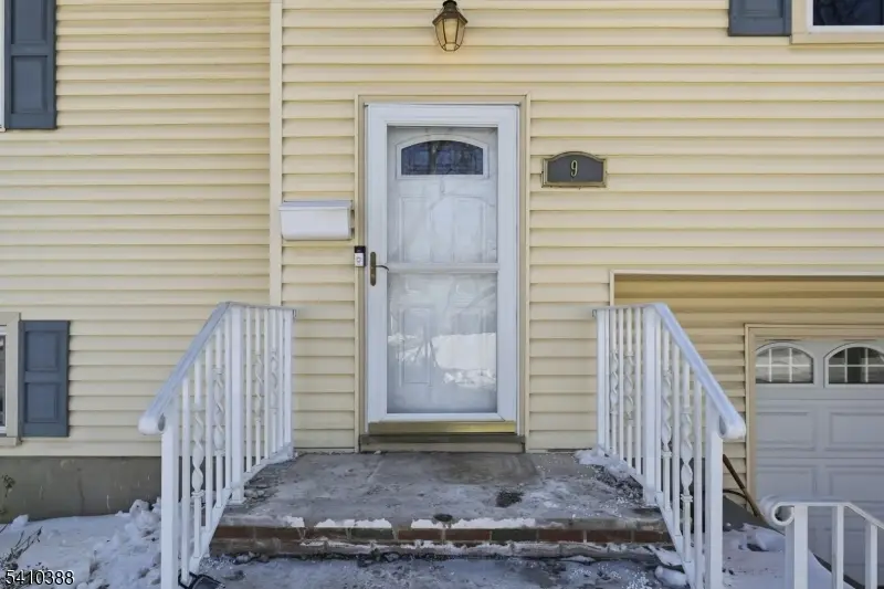 9 Atlantic Rd, Franklin Township, NJ 08873 - #2