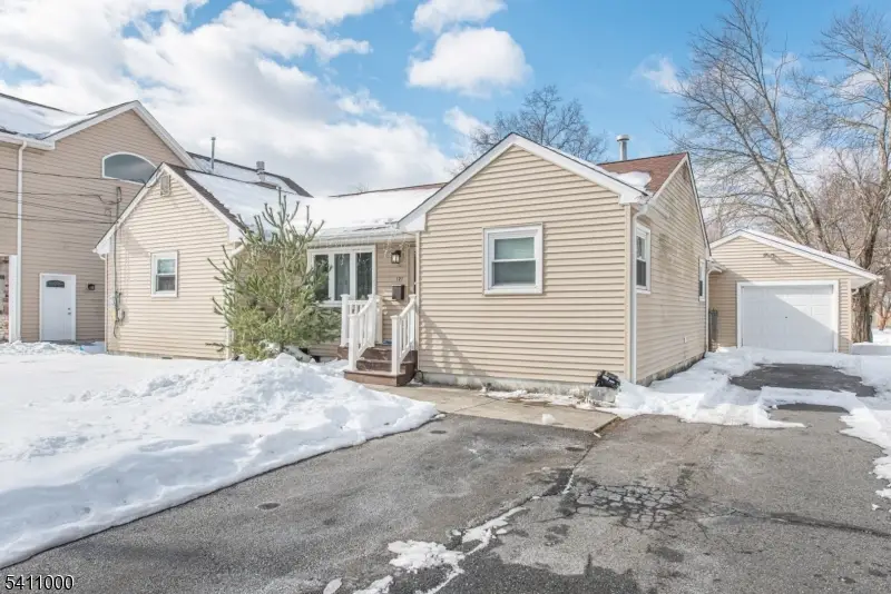 121 Harrison Rd, Parsippany Troy Hills, NJ 07054 - #2