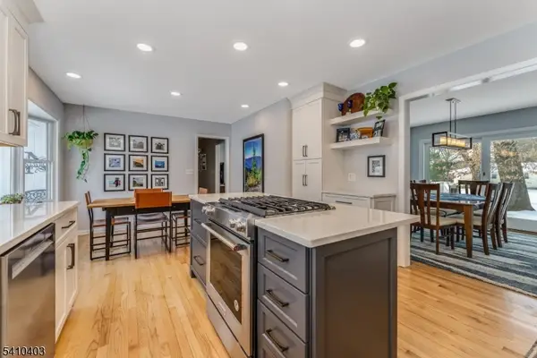 40 Dayton Rd, Raritan Twp., NJ 08822