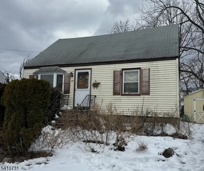 154 Oakmanor Pkwy, South Plainfield, NJ 07080 - #2