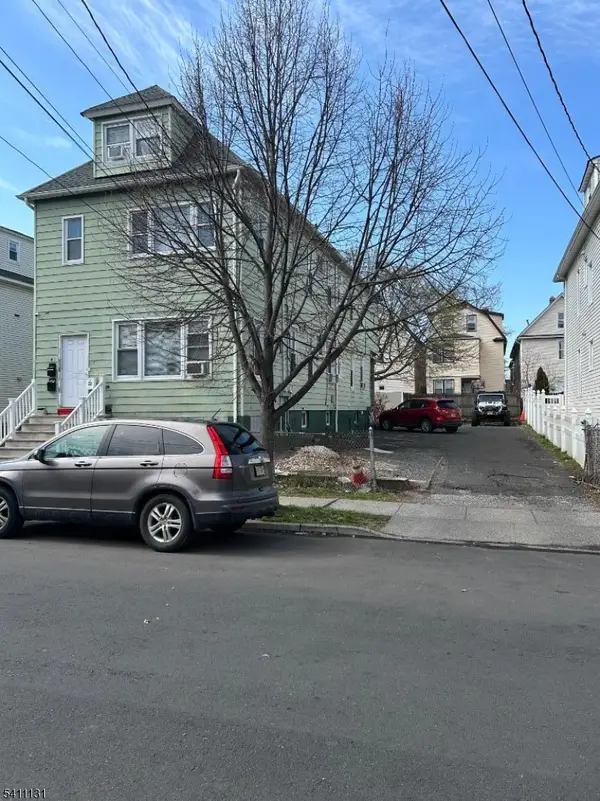 552 Court St, Elizabeth City, NJ 07206