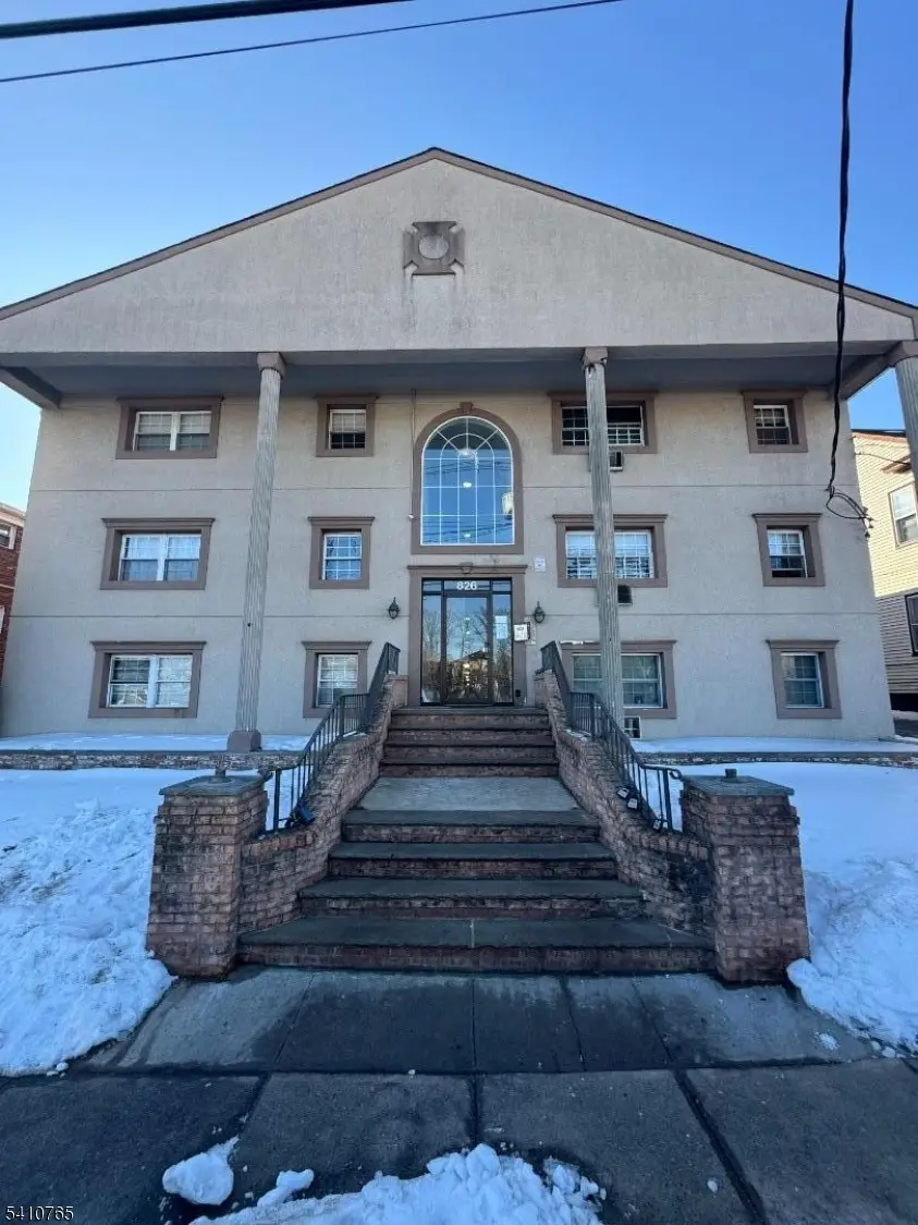 816-826 W Grand St #2D, Elizabeth, NJ 07202 - #1