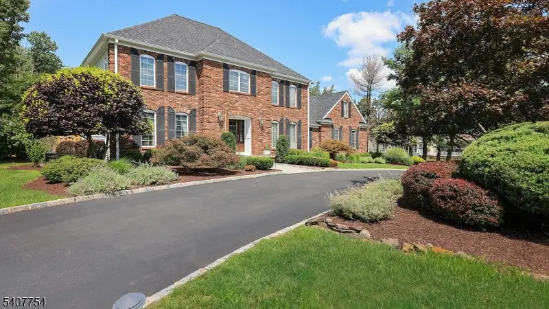 7 Manor Dr, Warren, NJ 07059 - #2