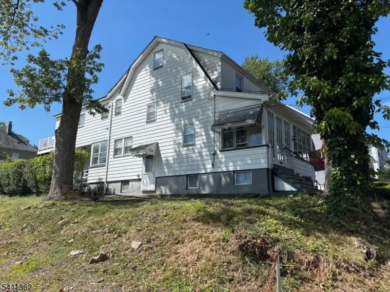 2 Park Dr North, West Orange, NJ 07052 - #2