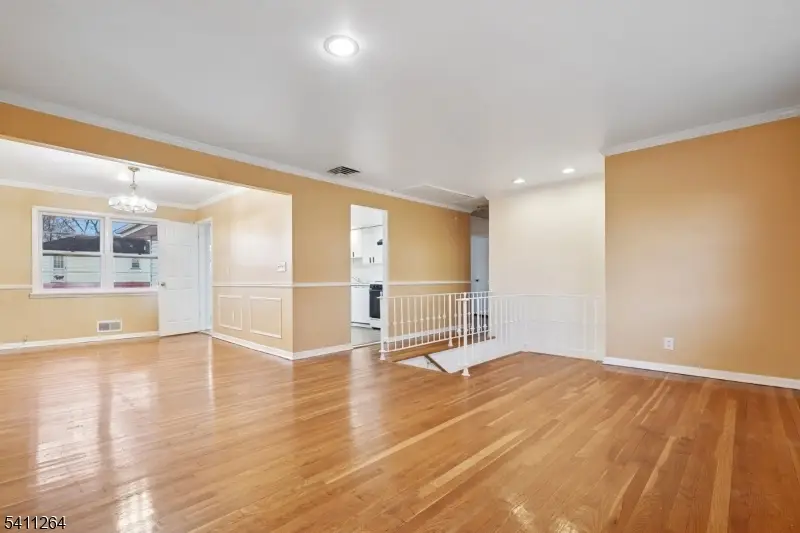 14 Mellon Ave, Pleasantdale, NJ 07052 - #2