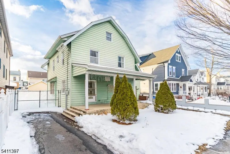 44 N 10th St, Newark, NJ 07107 - #3