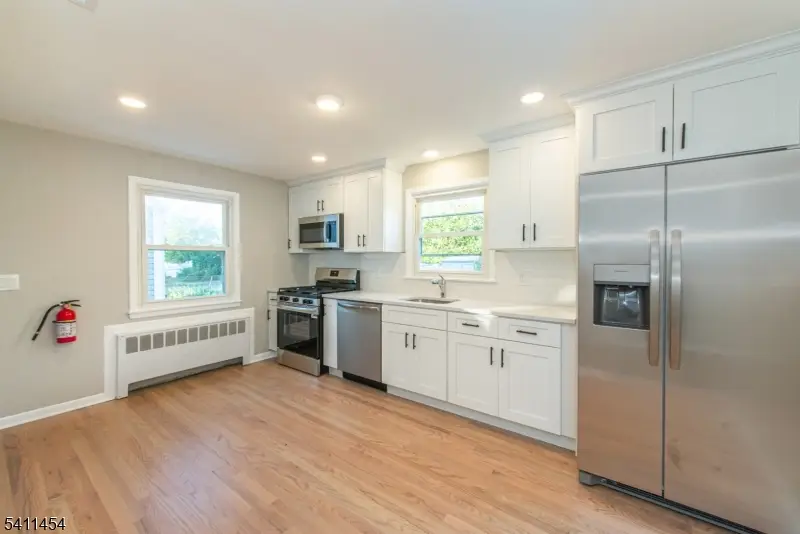 22 Washington St, Clark, NJ 07066 - #3