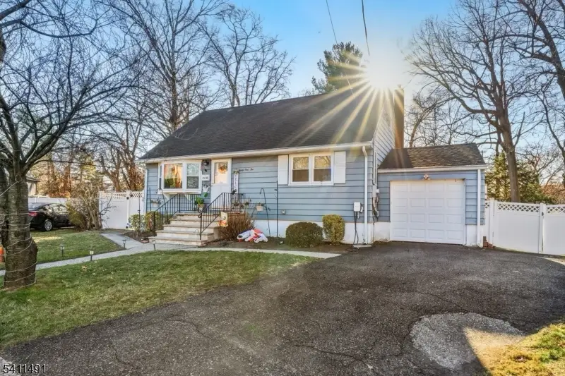 21-10 Carlisle Pl, Fair Lawn, NJ 07410 - #1