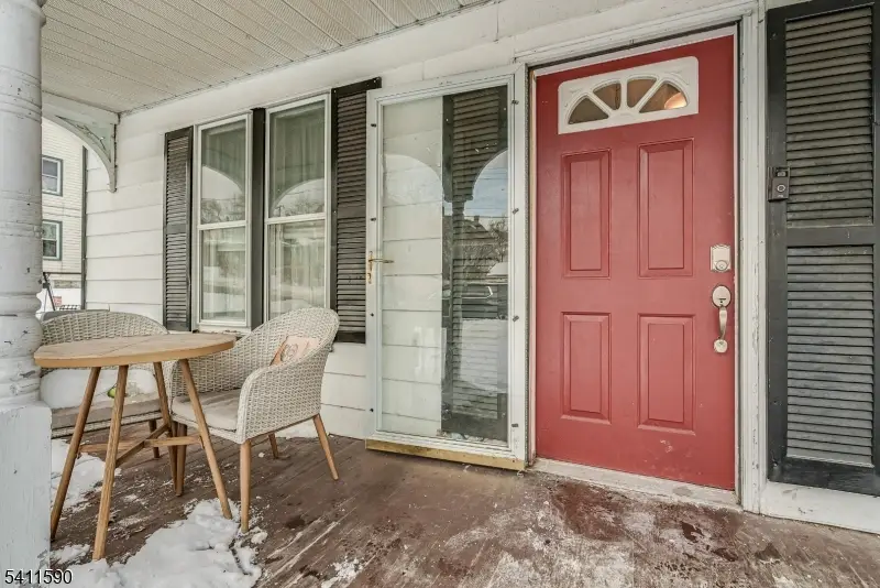 36 Pine St, Newton, NJ 07860 - #3