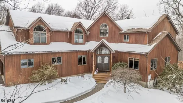 17 Gary Ct, Mount Olive Twp., NJ 07836