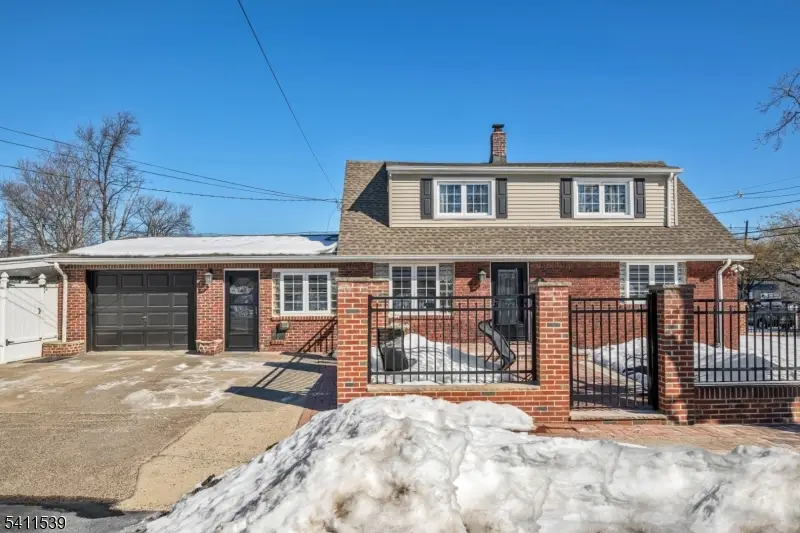 15 Furrey Pl Cv, Paterson, NJ 07522 - #2