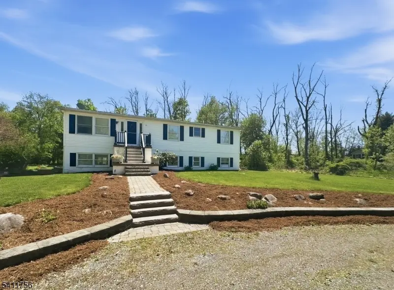 72 Lime Kiln Rd, Knowlton, NJ 07832 - #2