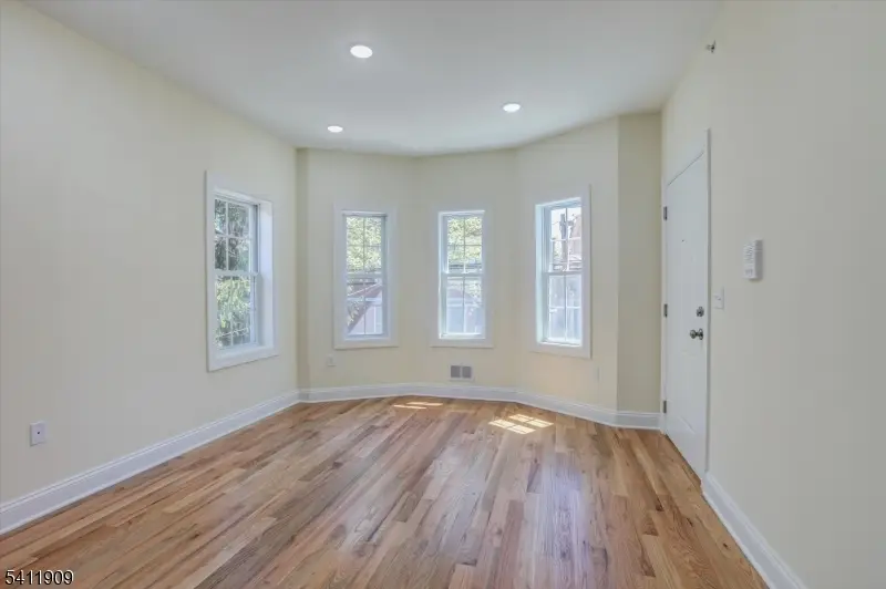 59 Sunset Ave, Newark, NJ 07106 - #3