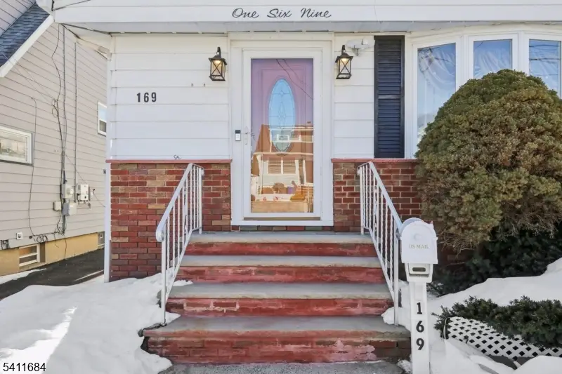 169 E 6th St, Clifton, NJ 07011 - #3