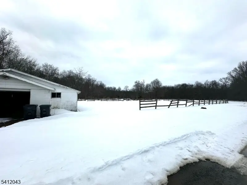 73 Featherbed Ln, Raritan, NJ 08822 - #2