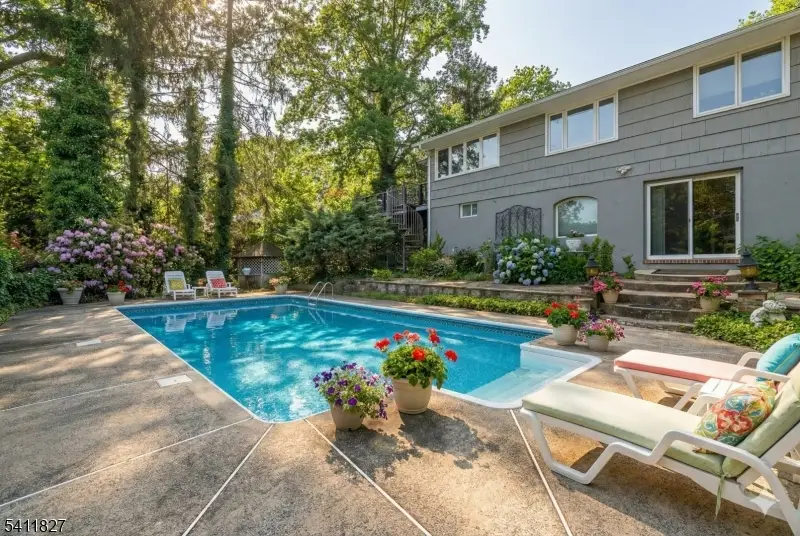 373 Upland Rd, Mountainside, NJ 07092 - #2