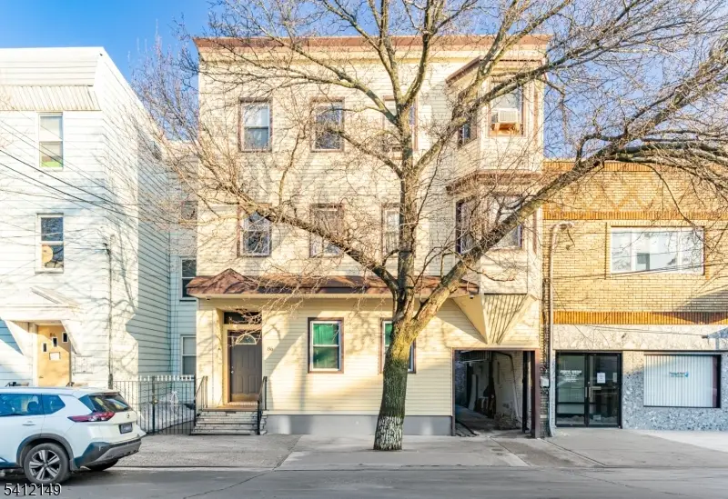 86 Pacific St, Newark, NJ 07105 - #1