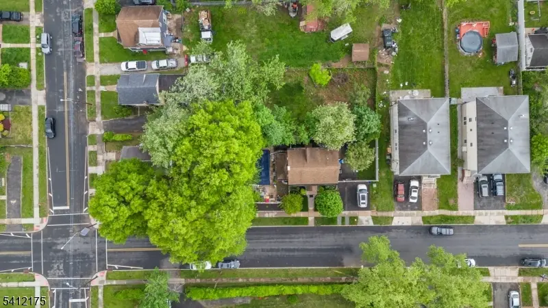 208 E 8th Ave, Roselle, NJ 07203 - #3