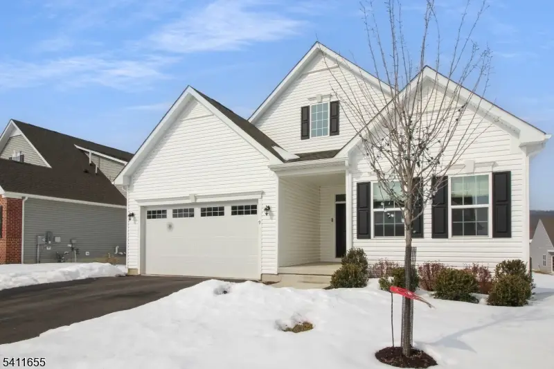 9 Mountain View Ln, Mansfield, NJ 07865 - #1