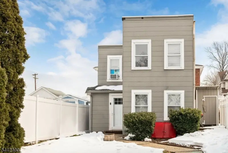 19 Entwistle Ave, Nutley, NJ 07110 - #2