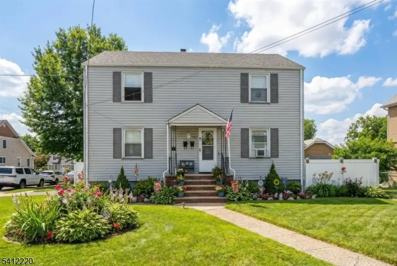 564 Spruce Ave, Garwood, NJ 07027 - #1